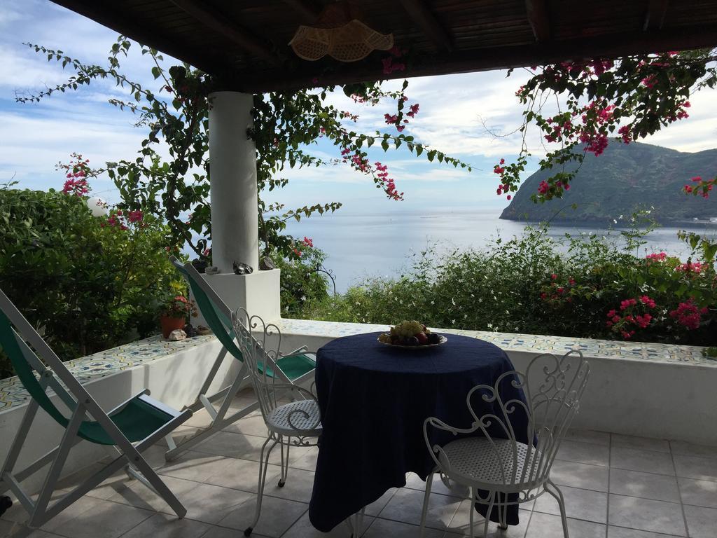 Villa Vista Mare Mela Lípara Exterior foto