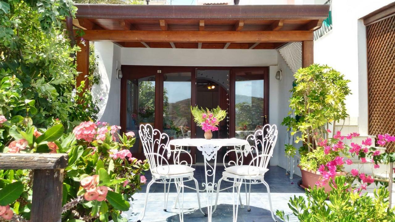 Villa Vista Mare Mela Lípara Exterior foto